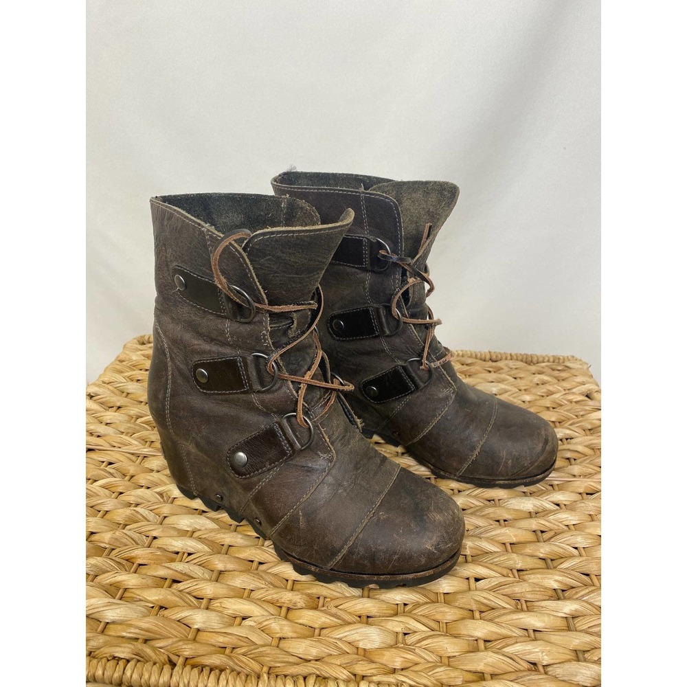 Sorel Joan of Arctic Women's Waterproof Leather Wedge boot US 6 Brown Distress